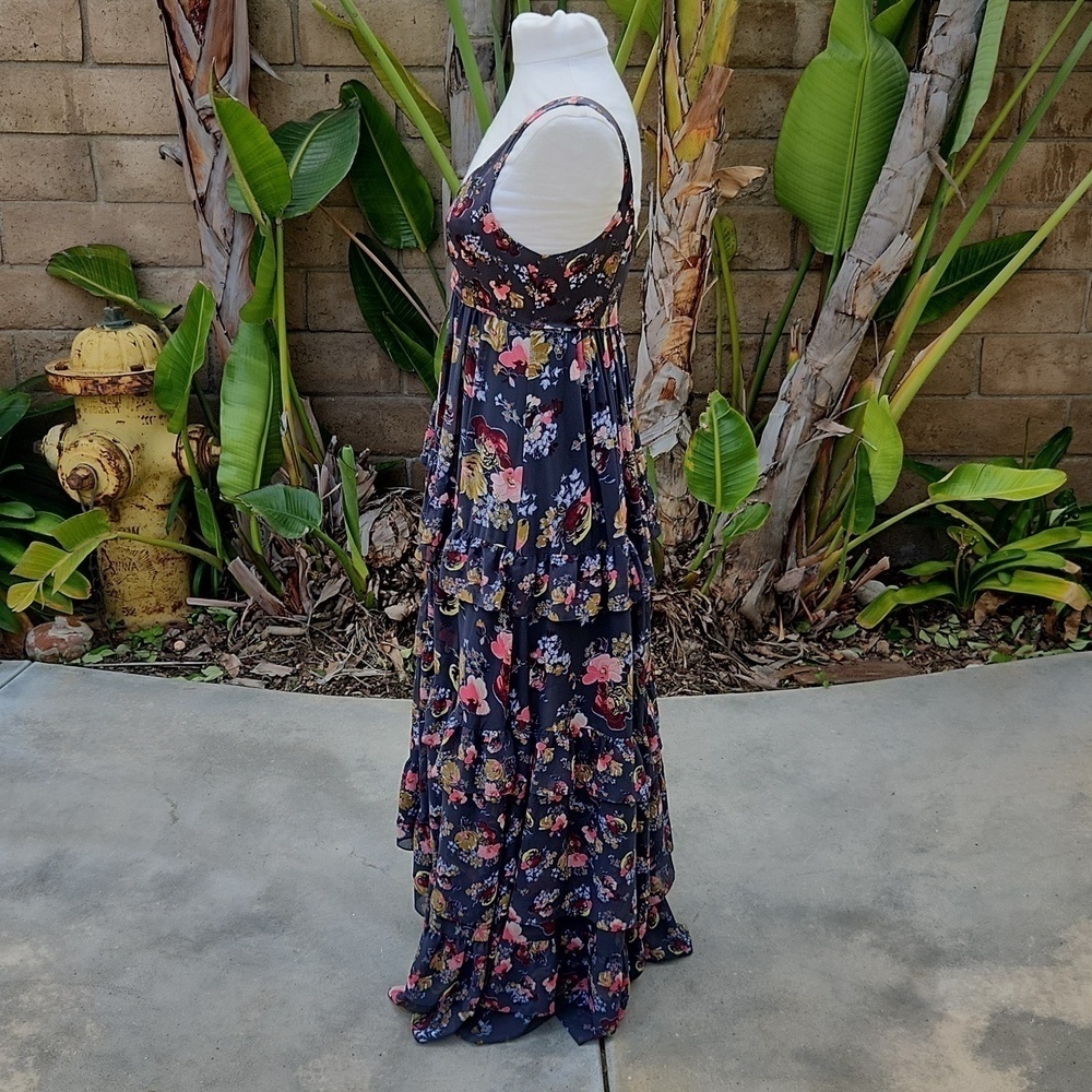 Cinq à Sept Alanis Tired ruffle Silk Dress size 0 - Picture 2 of 10